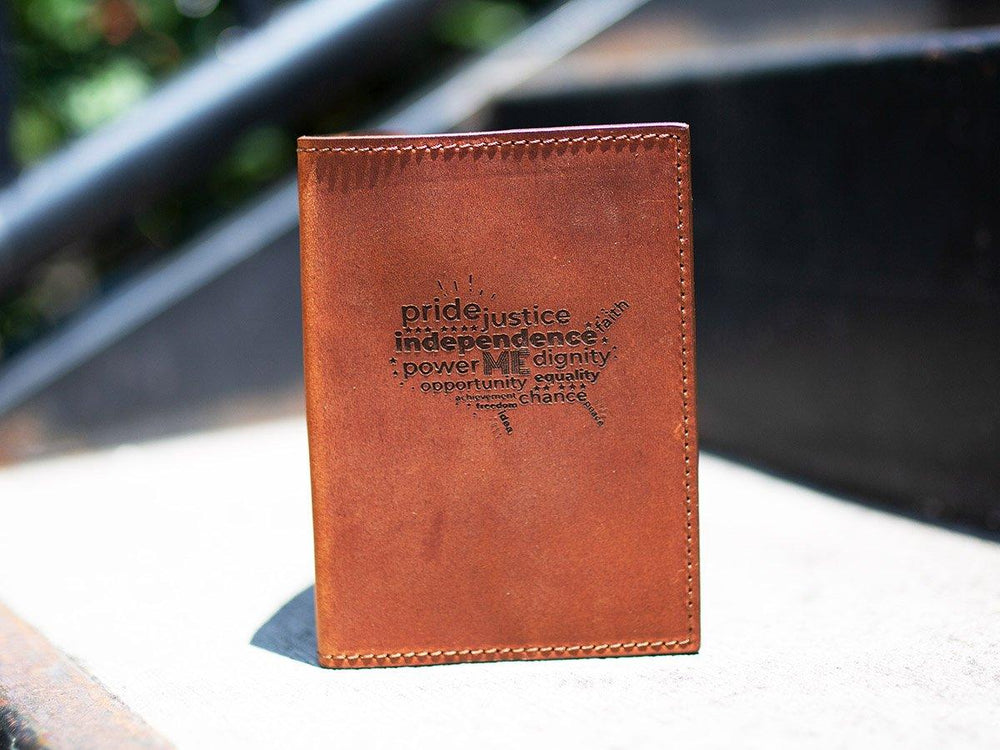 An application scenario or product detail of custom leather passport holder - Image 10