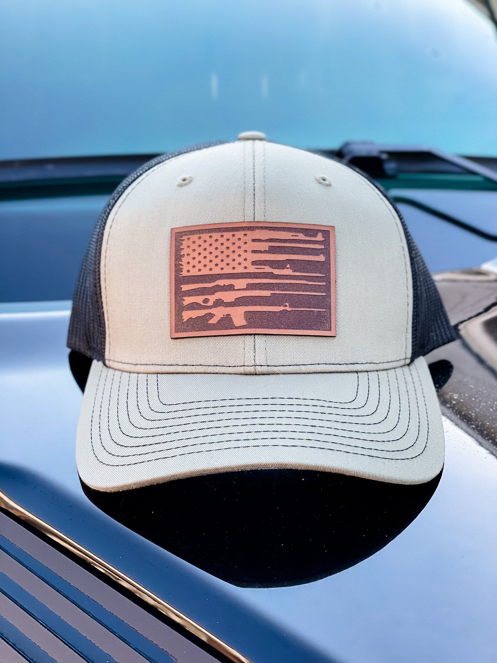 An application scenario or product detail of custom leather patch hats - Image 22