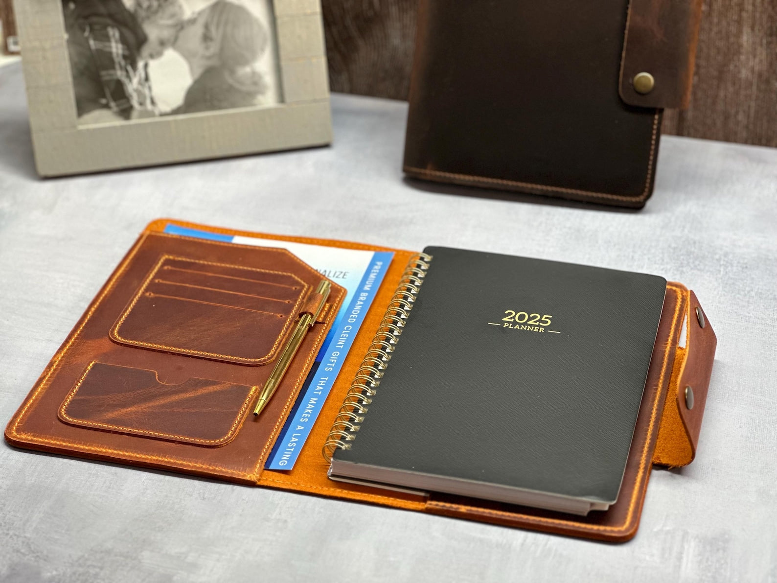 An application scenario or product detail of custom leather planner - Image 9