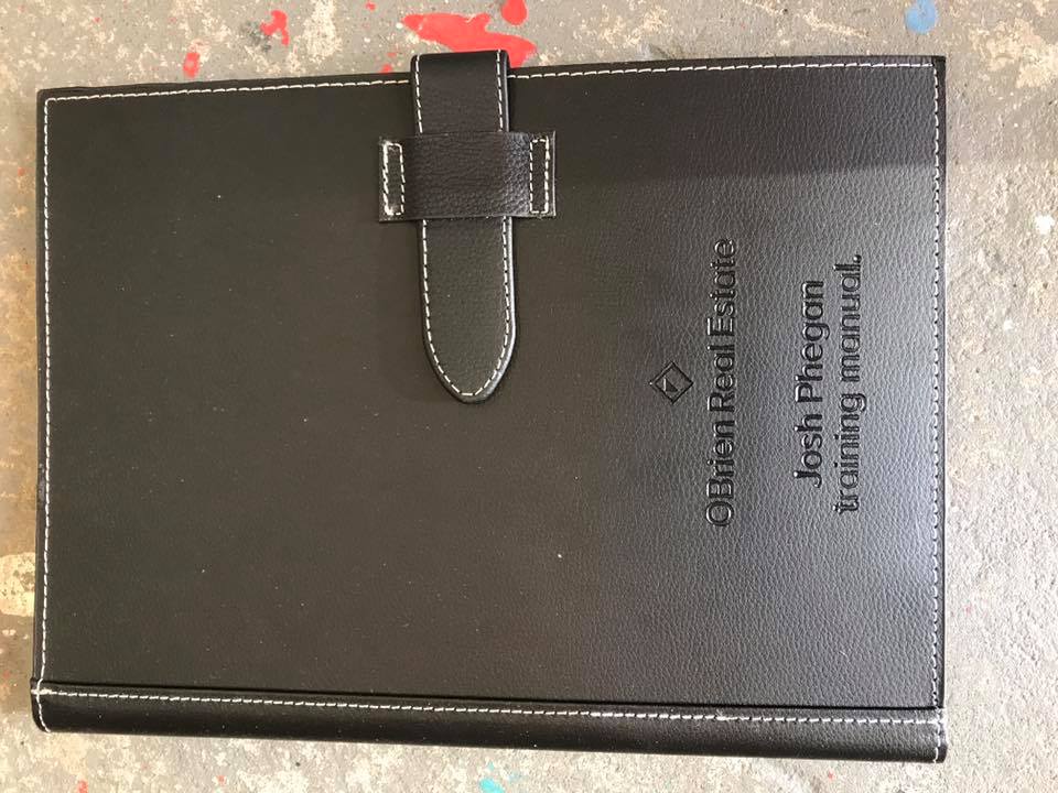 An application scenario or product detail of custom leather printing - Image 5