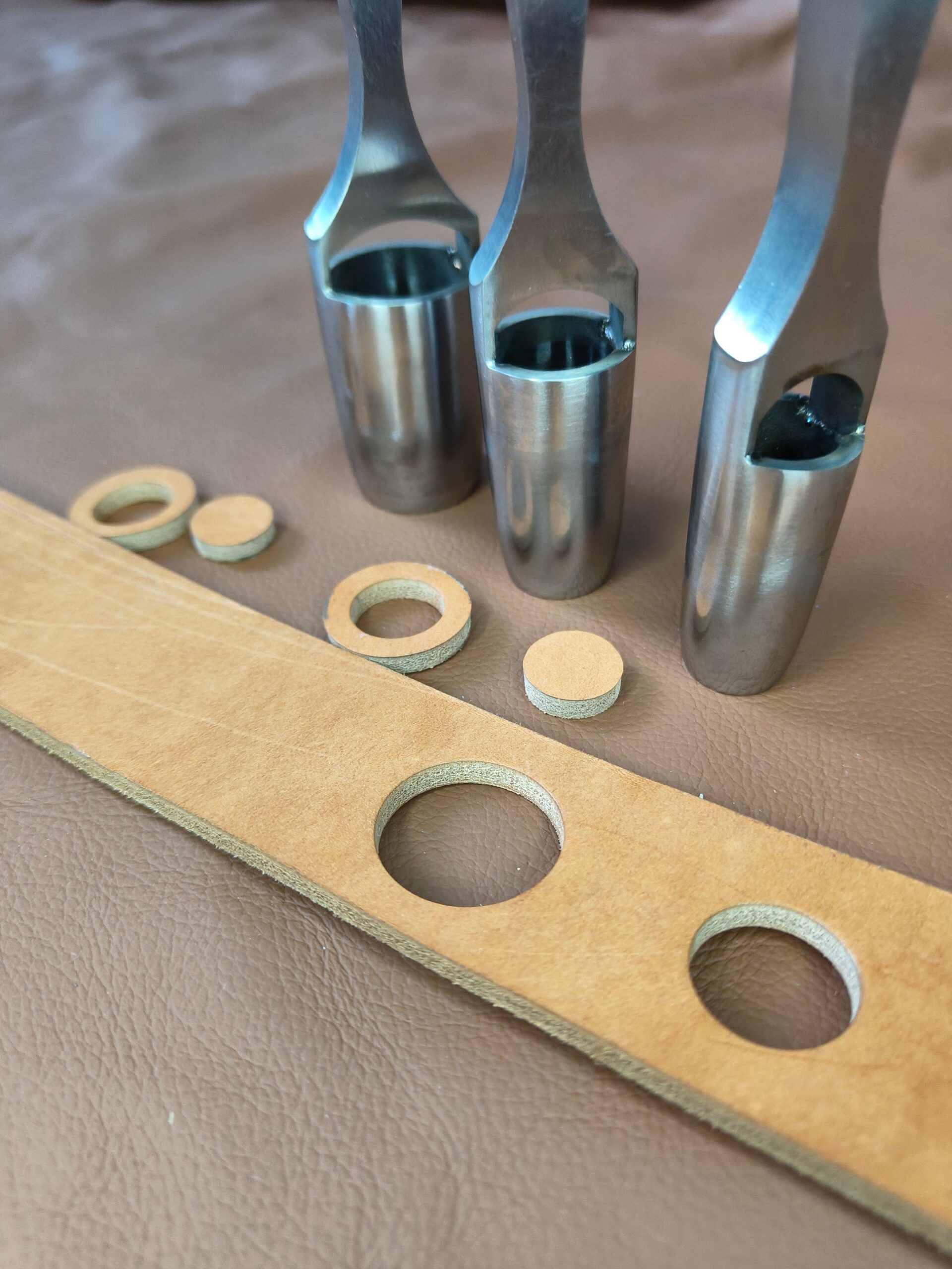 An application scenario or product detail of custom leather punch - Image 17