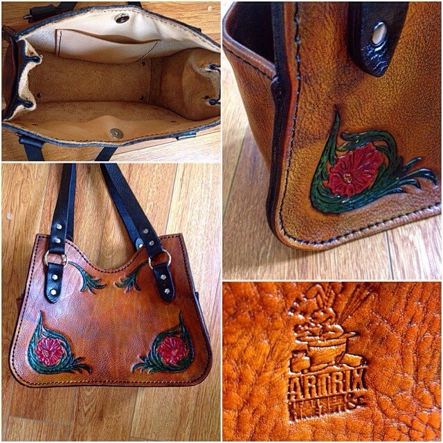 An application scenario or product detail of custom leather purses - Image 4