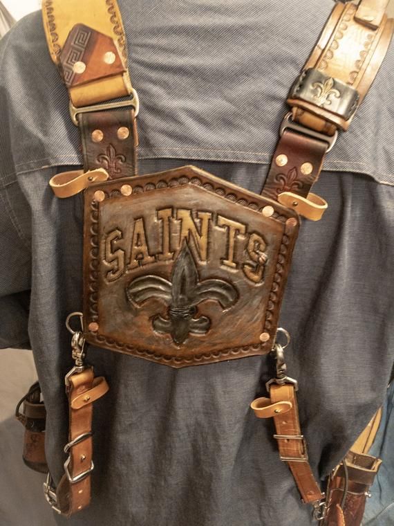 An application scenario or product detail of custom leather radio harness - Image 16