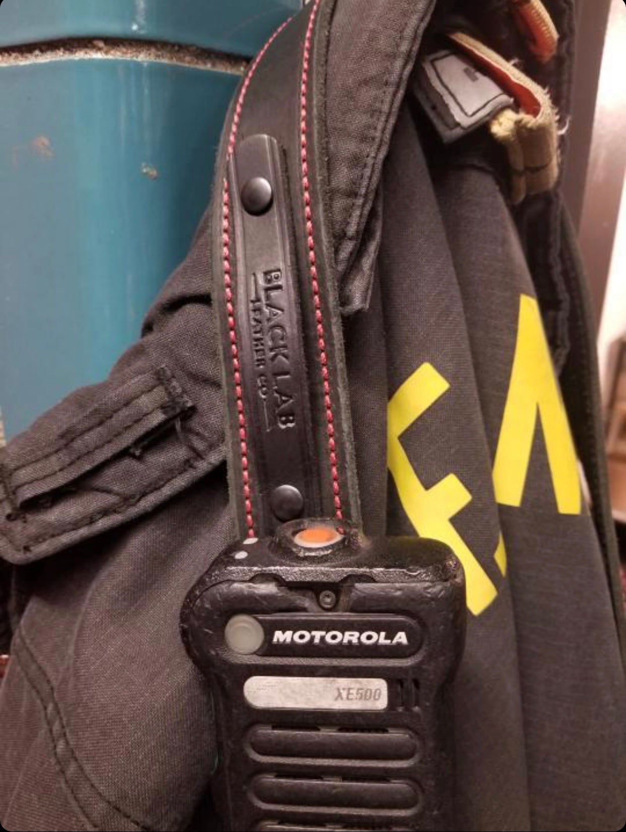 An application scenario or product detail of custom leather radio strap - Image 20