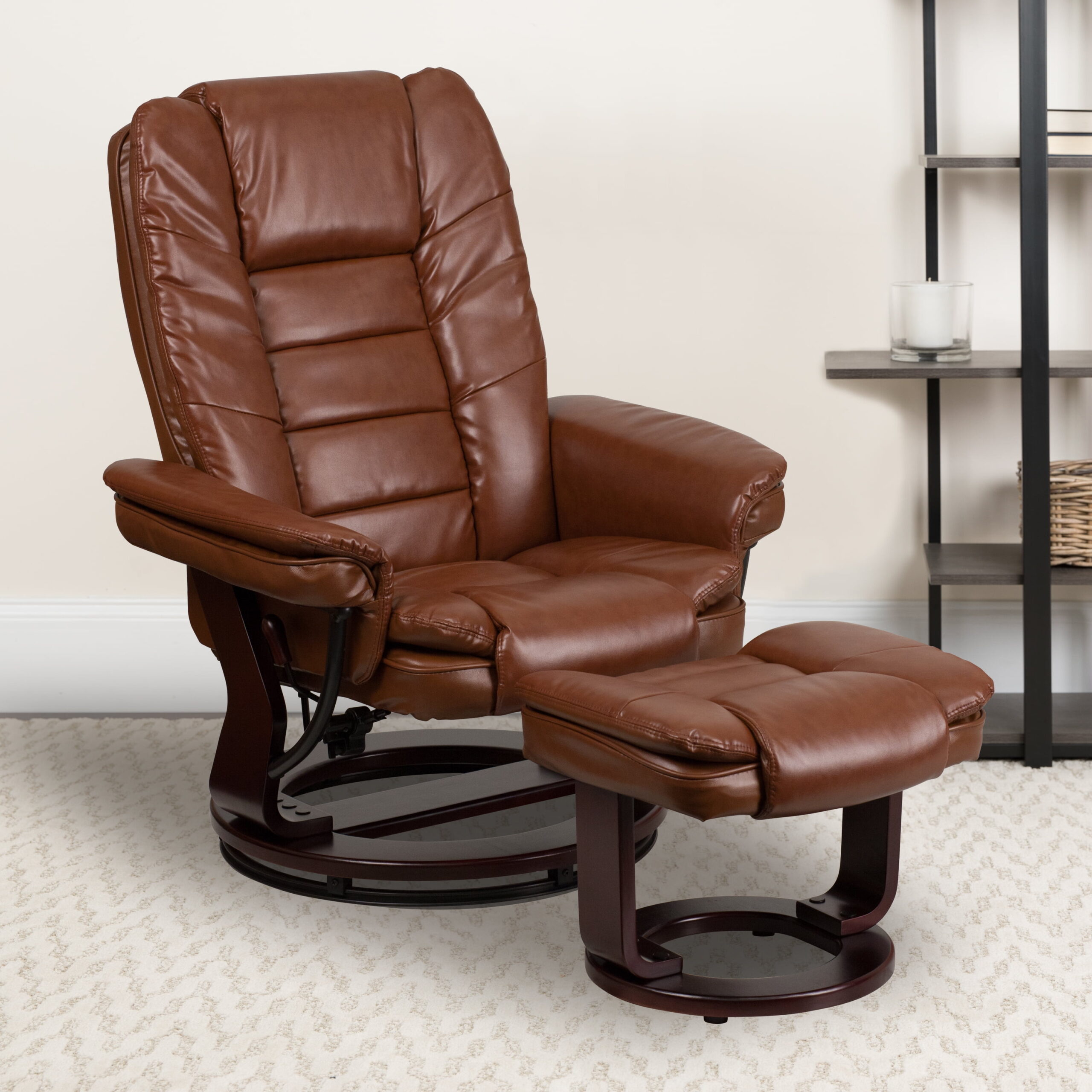An application scenario or product detail of custom leather recliner - Image 16