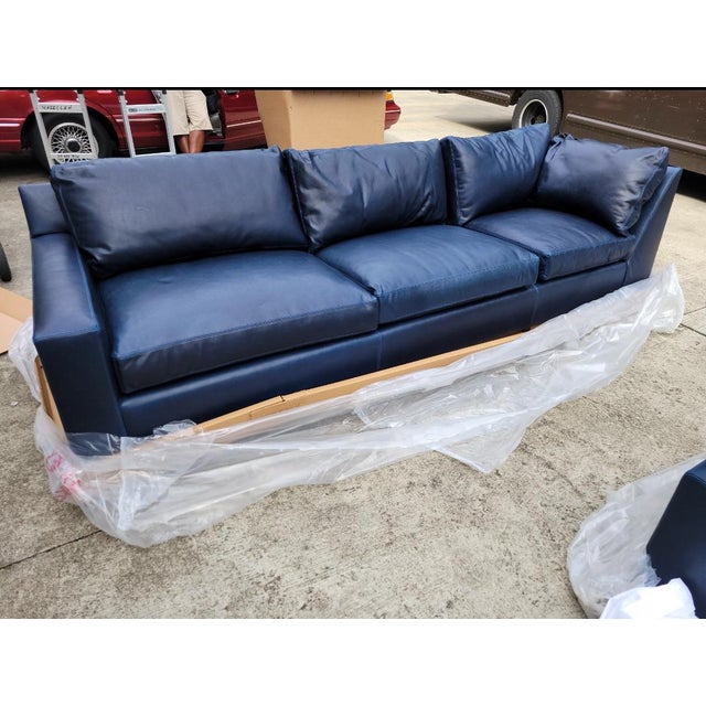 An application scenario or product detail of custom leather sectional - Image 16