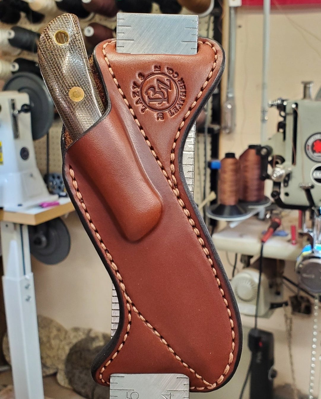 An application scenario or product detail of custom leather sheath - Image 18