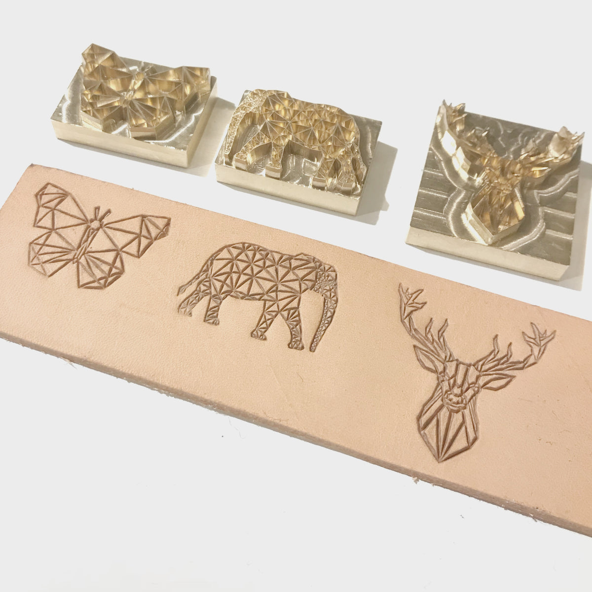 An application scenario or product detail of custom leather stamp - Image 14