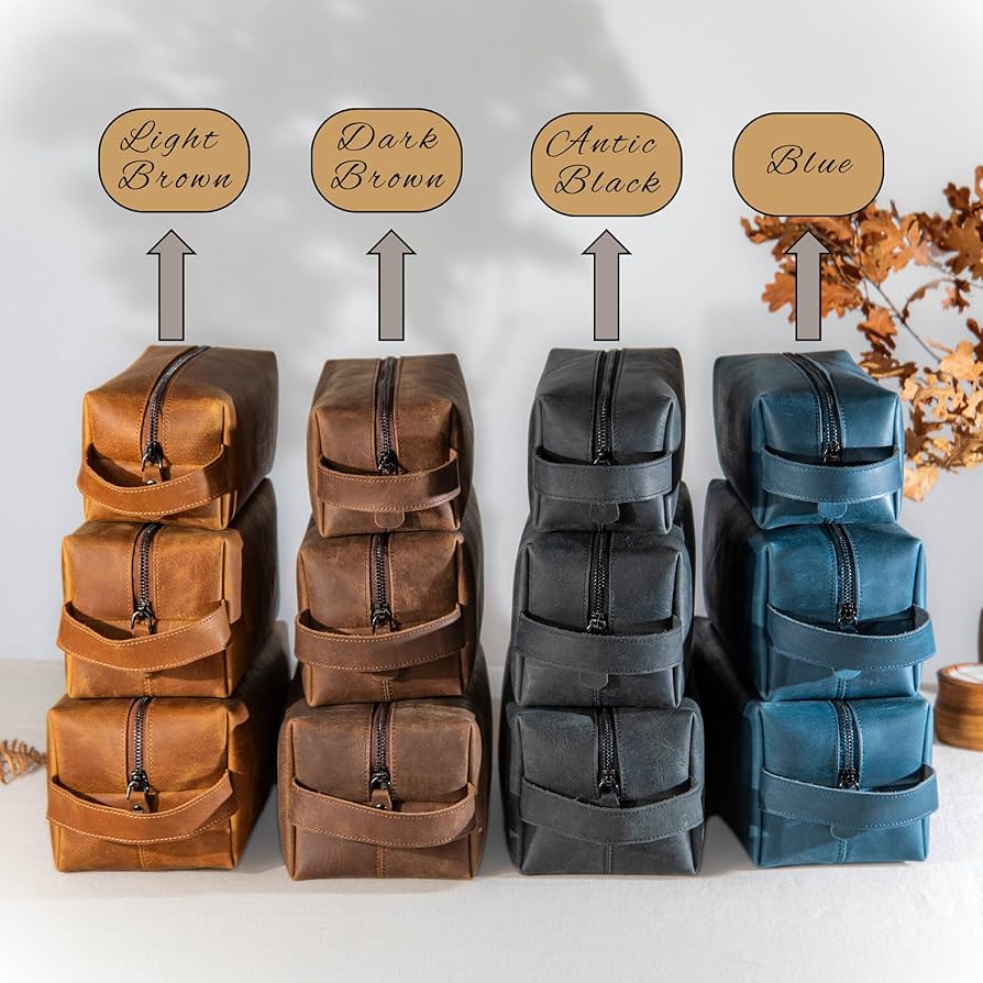 An application scenario or product detail of custom leather toiletry bag - Image 2