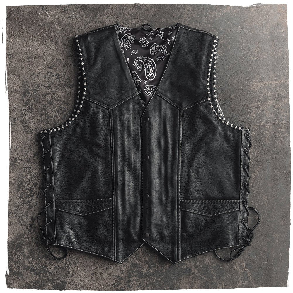 An application scenario or product detail of custom leather vest - Image 18