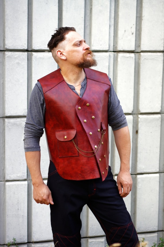 An application scenario or product detail of custom leather vest for men - Image 6