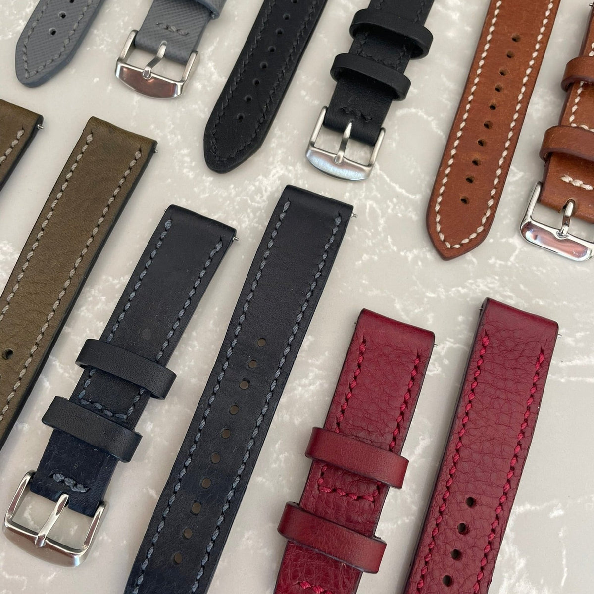 An application scenario or product detail of custom leather watch straps - Image 19