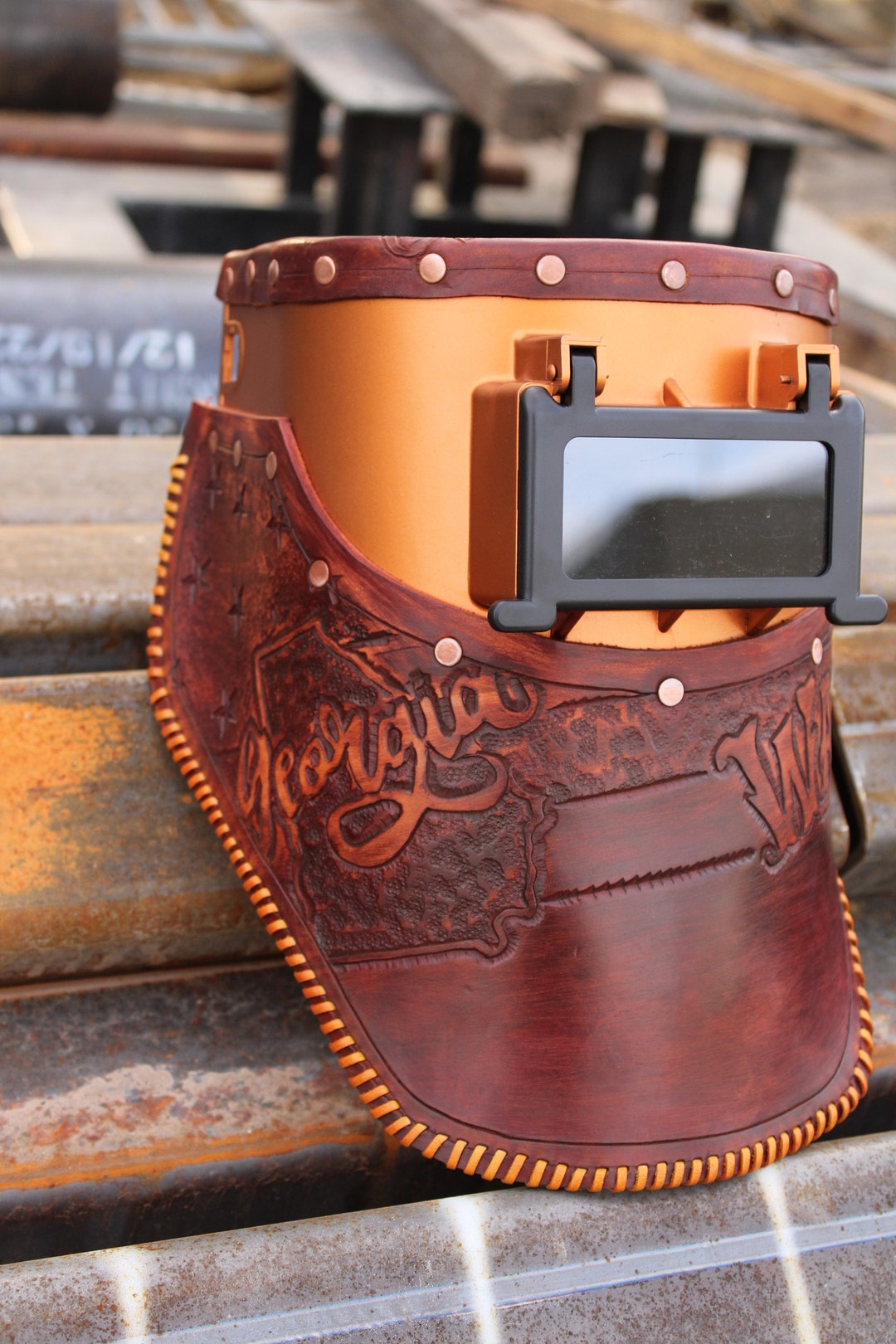 An application scenario or product detail of custom leather welding hoods - Image 12