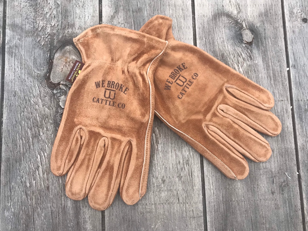 An application scenario or product detail of custom leather work gloves - Image 18