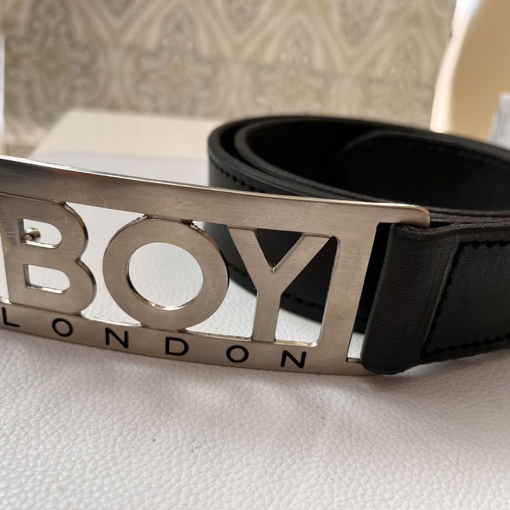 An application scenario or product detail of custom leather works near me - Image 8