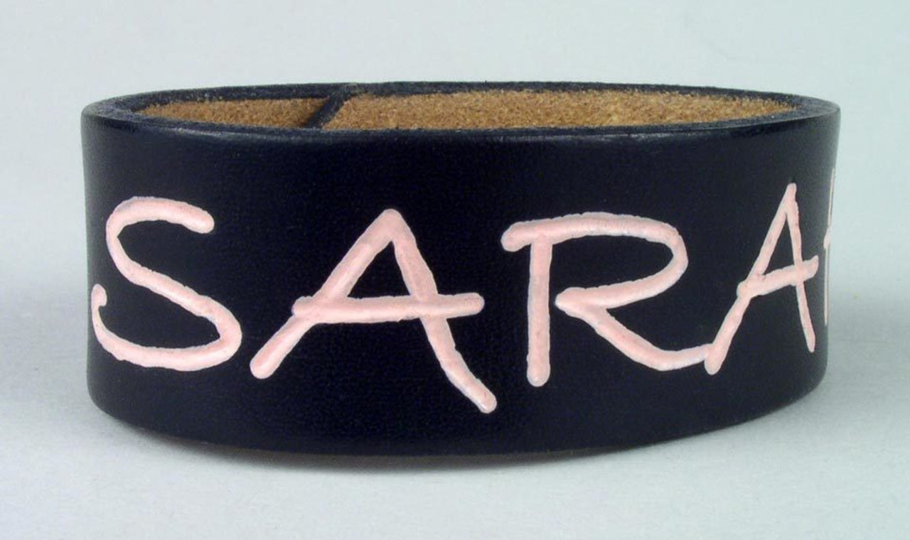 An application scenario or product detail of custom made leather wristbands - Image 12