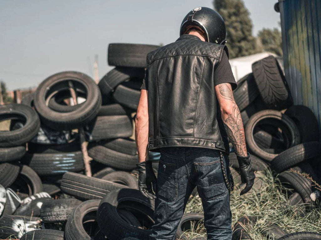 An application scenario or product detail of customize leather vest - Image 16