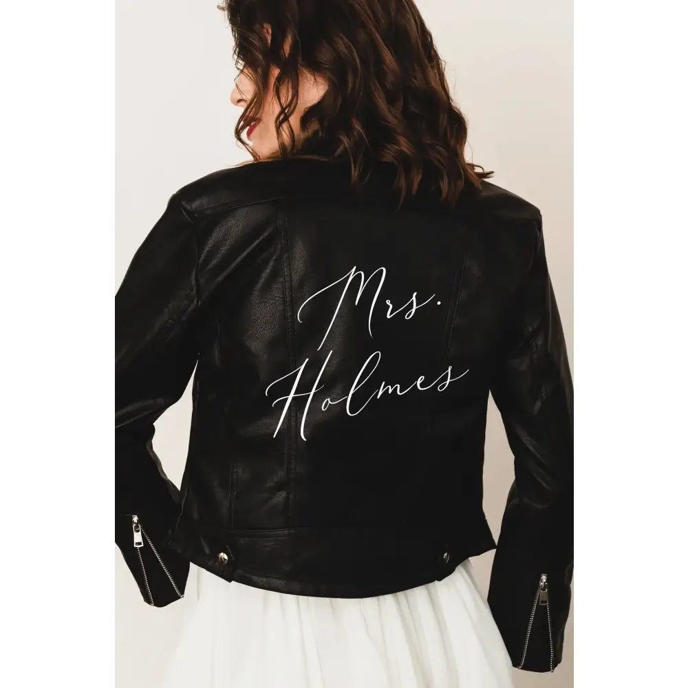 An application scenario or product detail of customized leather jackets - Image 16