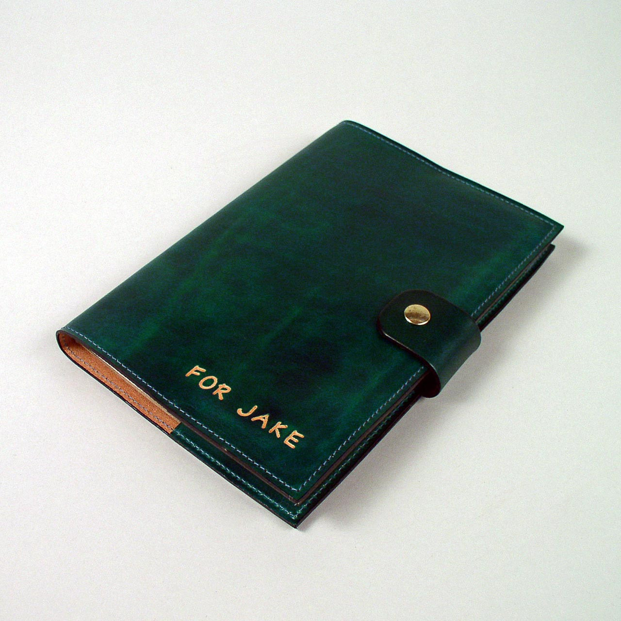 An application scenario or product detail of customized leather journal - Image 20