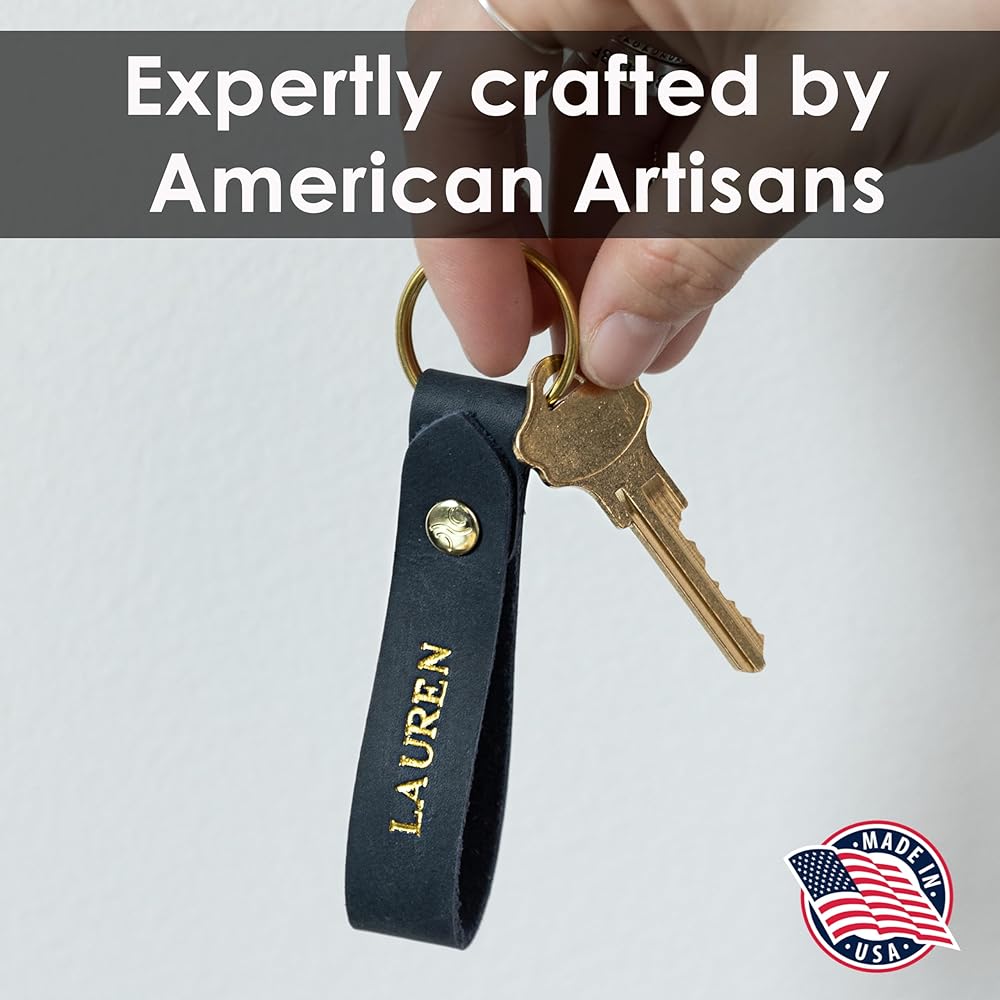 An application scenario or product detail of customized leather keychain - Image 15