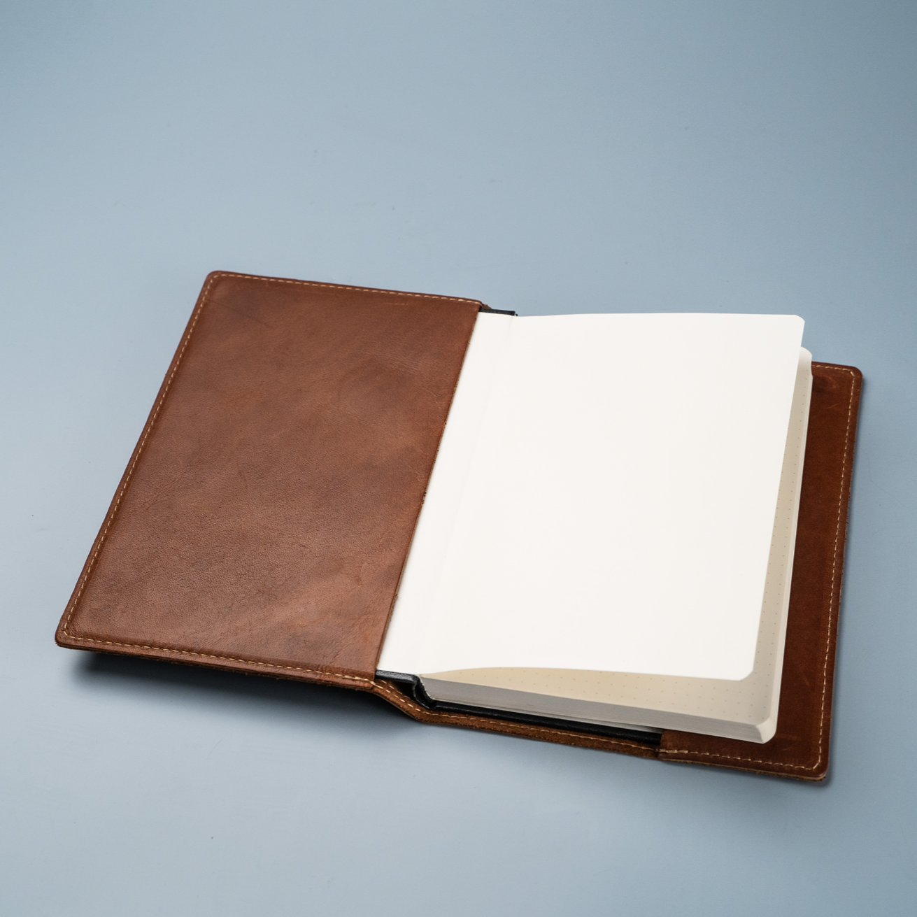 An application scenario or product detail of customized leather notebook - Image 17
