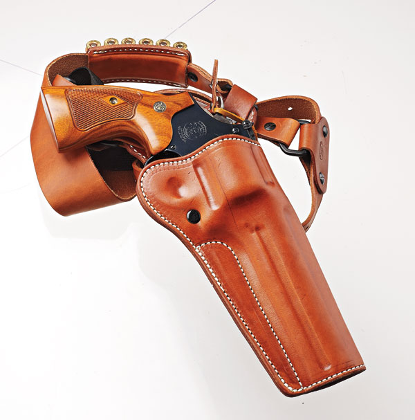 An application scenario or product detail of diamond d custom leather chest holster - Image 9