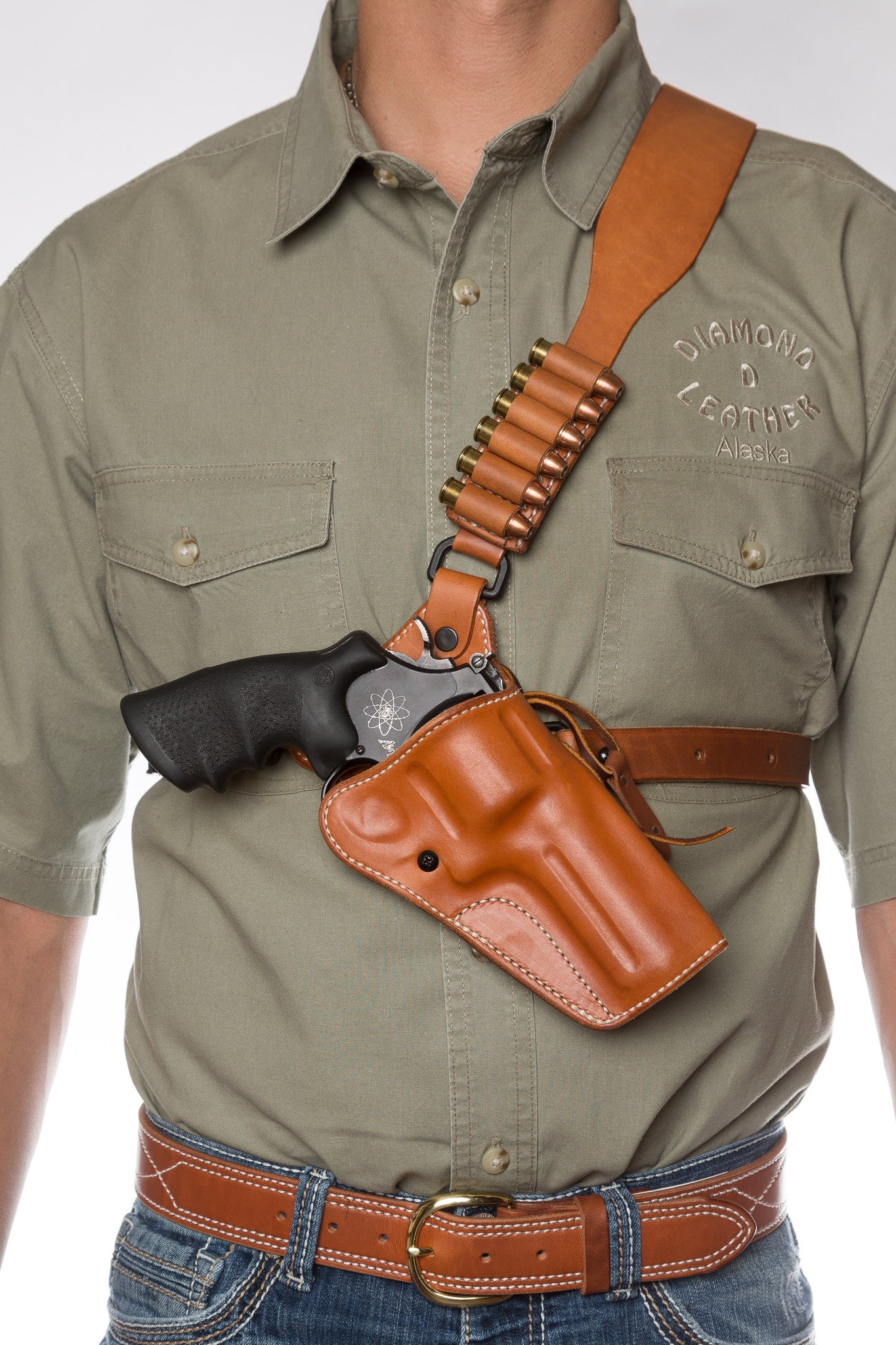 Featured image for the diamond d custom leather holsters guide