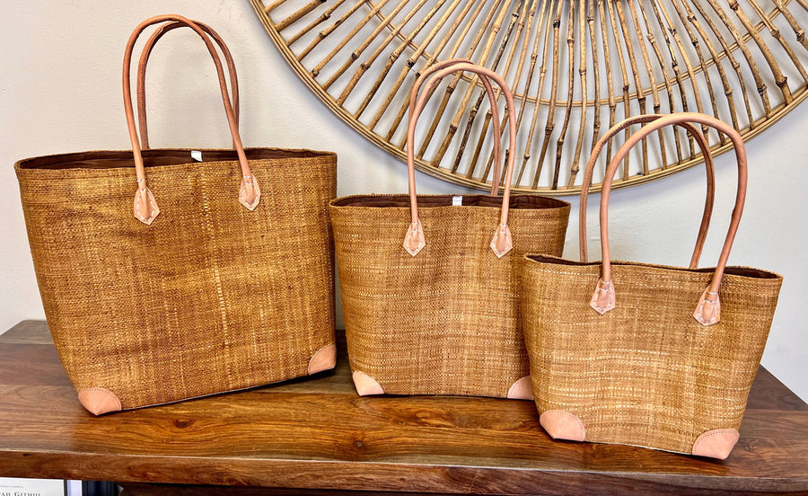 An application scenario or product detail of fair trade leather bag - Image 10