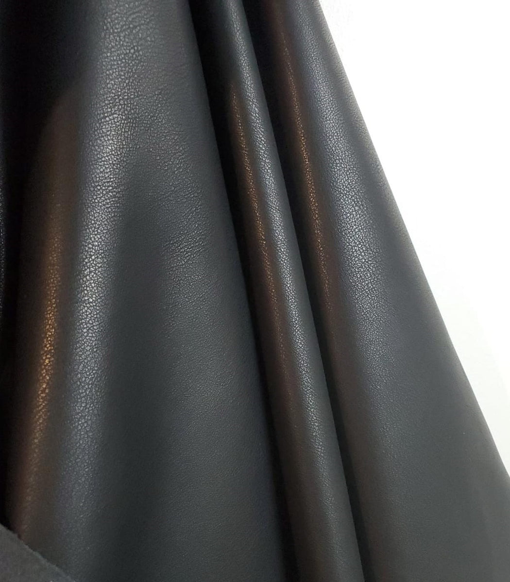An application scenario or product detail of faux stretch leather - Image 21