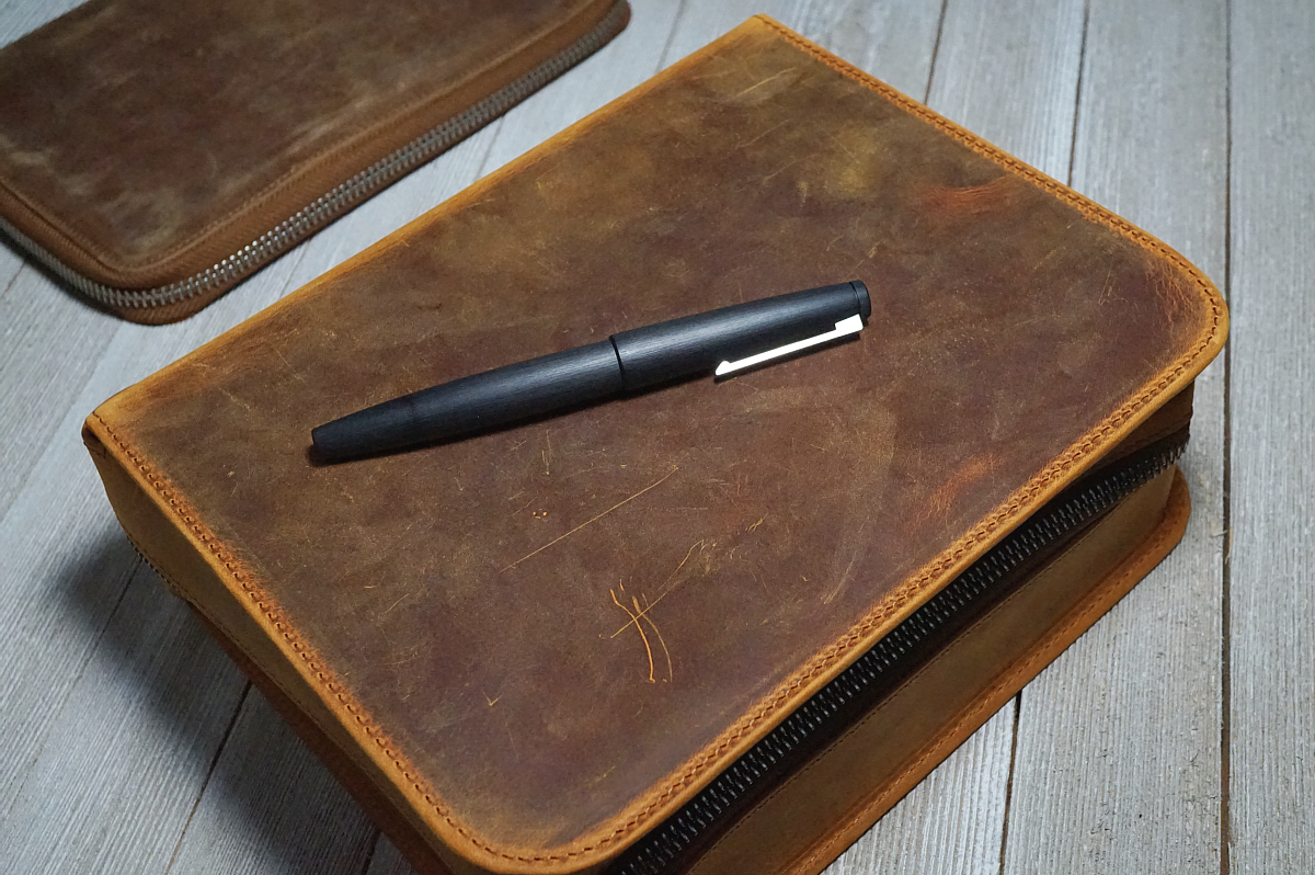 An application scenario or product detail of galen leather company - Image 21