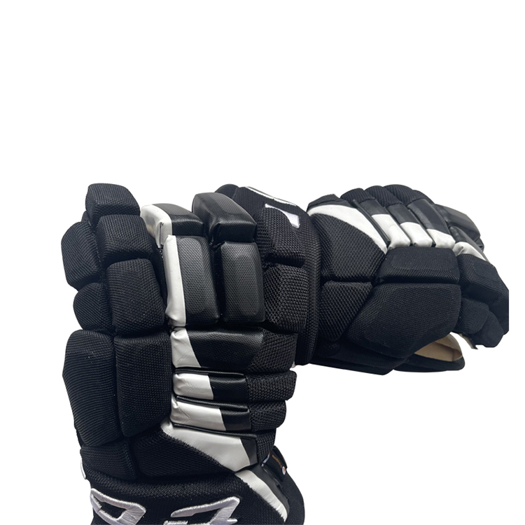 An application scenario or product detail of hockey gloves leather - Image 14