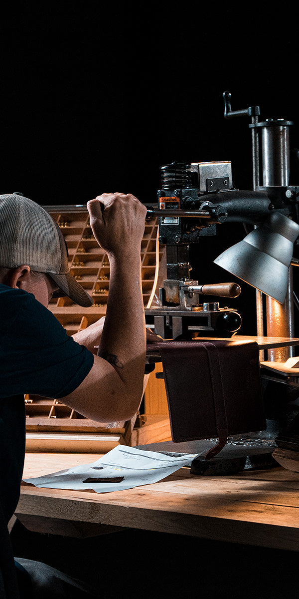 An application scenario or product detail of holtz leather company huntsville al - Image 8