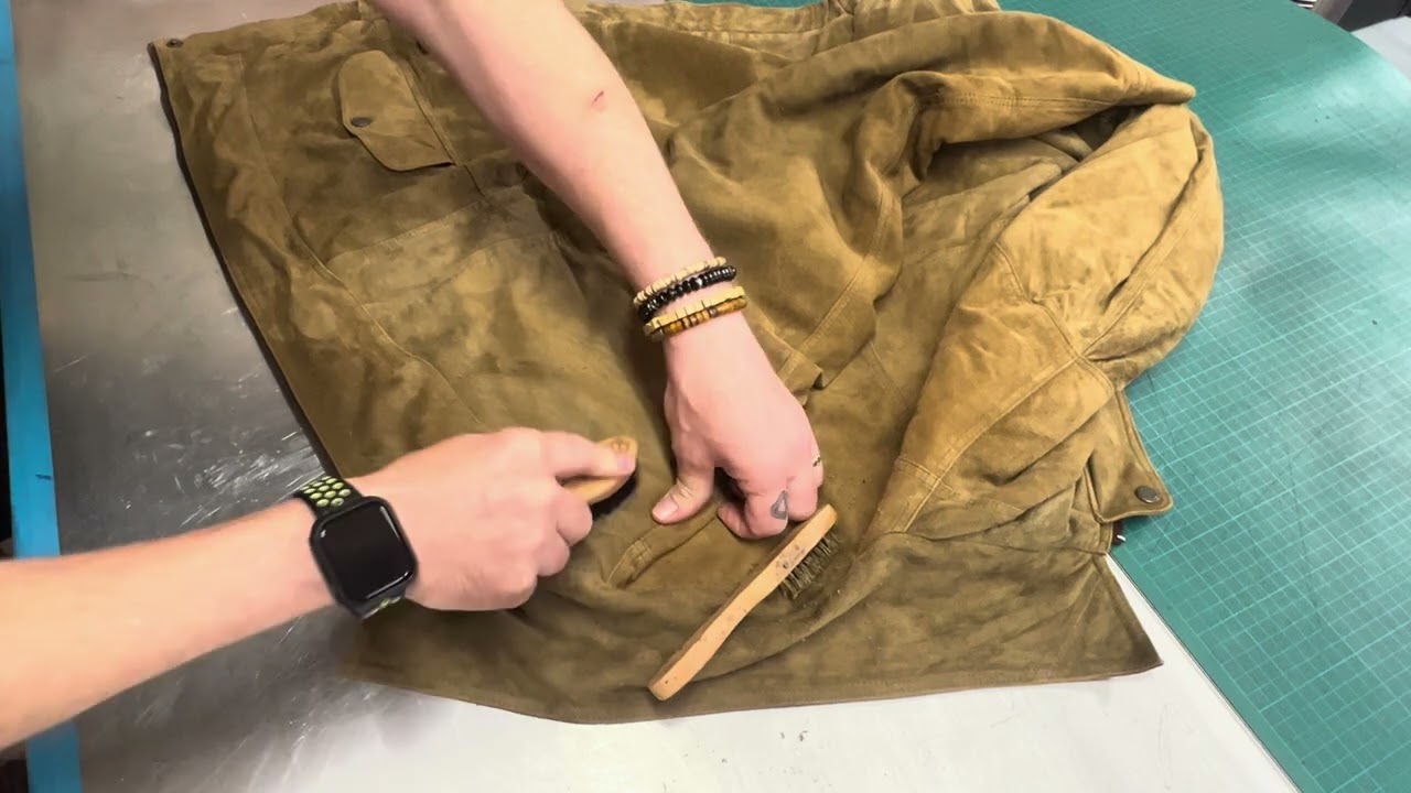 An application scenario or product detail of how do you clean suede leather - Image 7