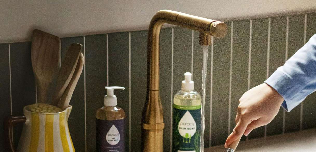 An application scenario or product detail of how to care for pleather - Image 17