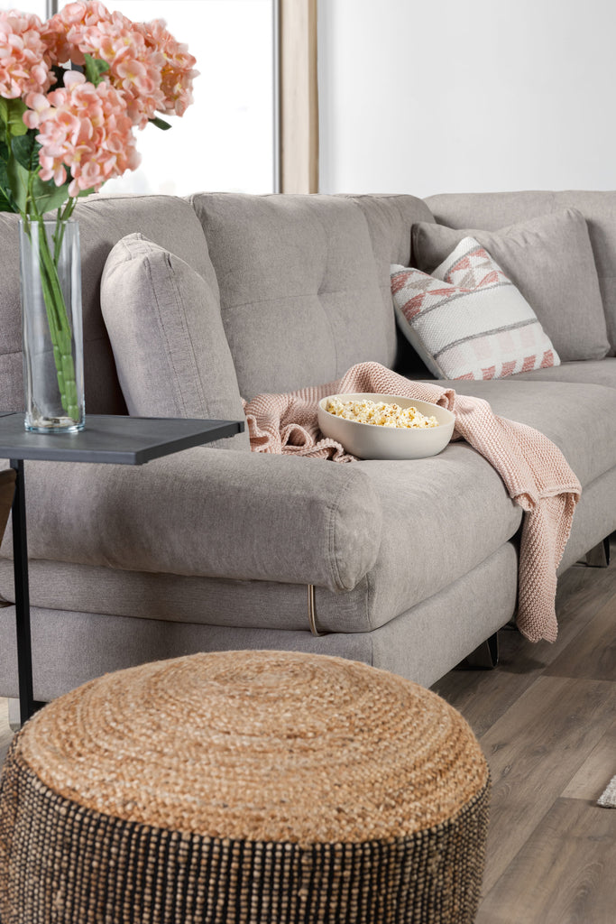 An application scenario or product detail of how to clean polyester couch that looks like leather - Image 18