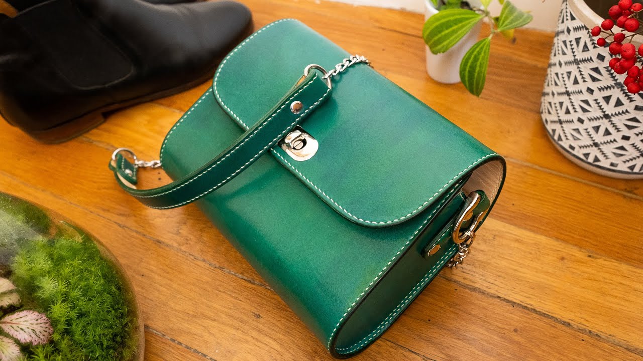 An application scenario or product detail of how to make a leather handbag - Image 5