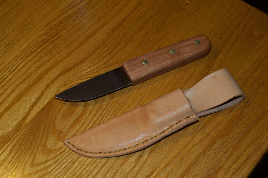 An application scenario or product detail of how to make a leather sheath - Image 12