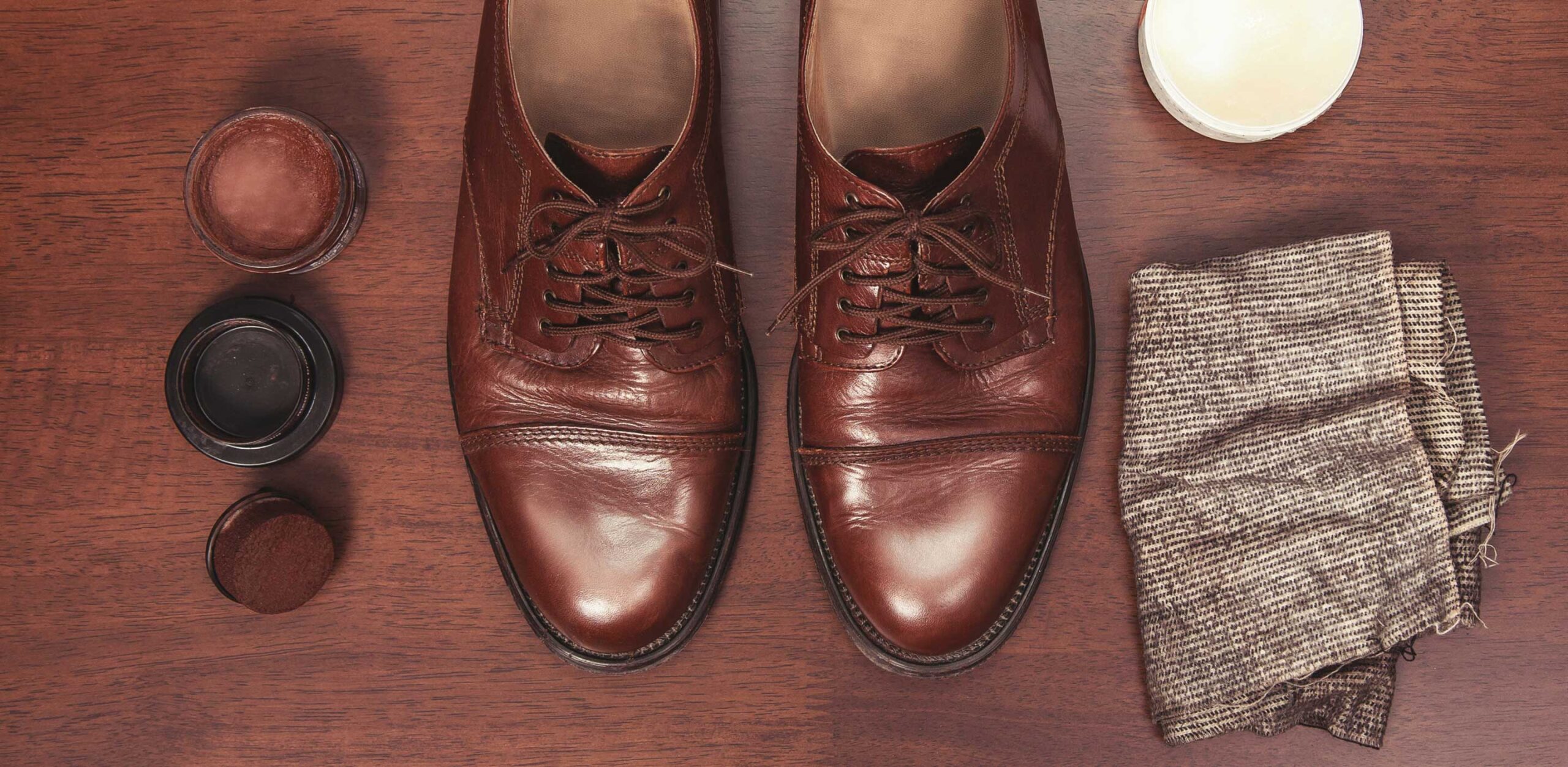 An application scenario or product detail of how to make leather darker - Image 18