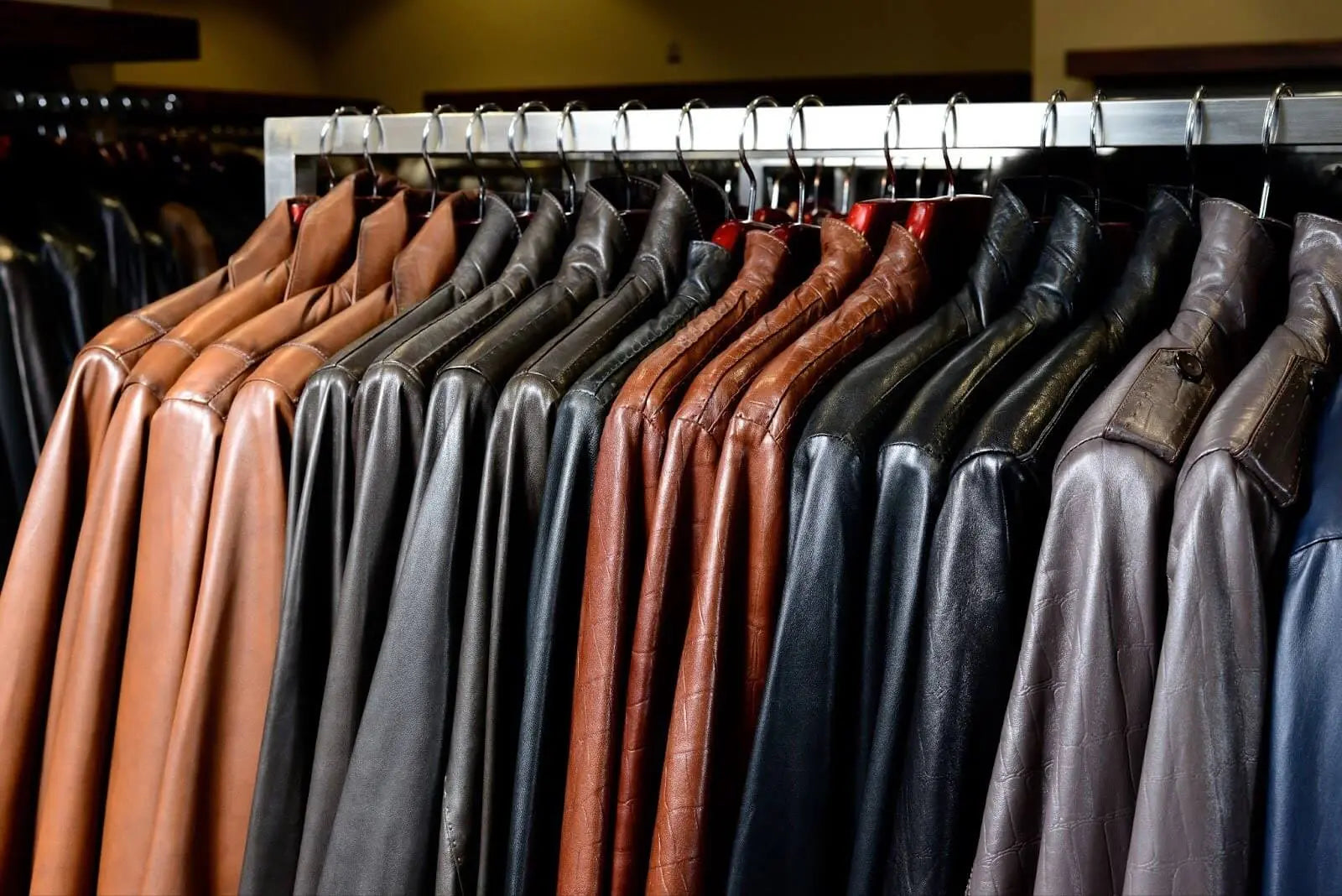 An application scenario or product detail of how to store leather clothes - Image 18
