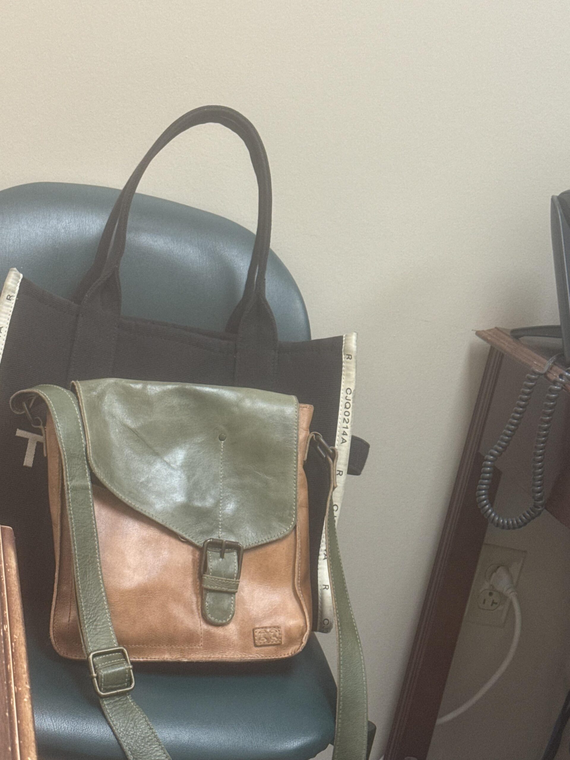 An application scenario or product detail of is portland leather a legit company - Image 20