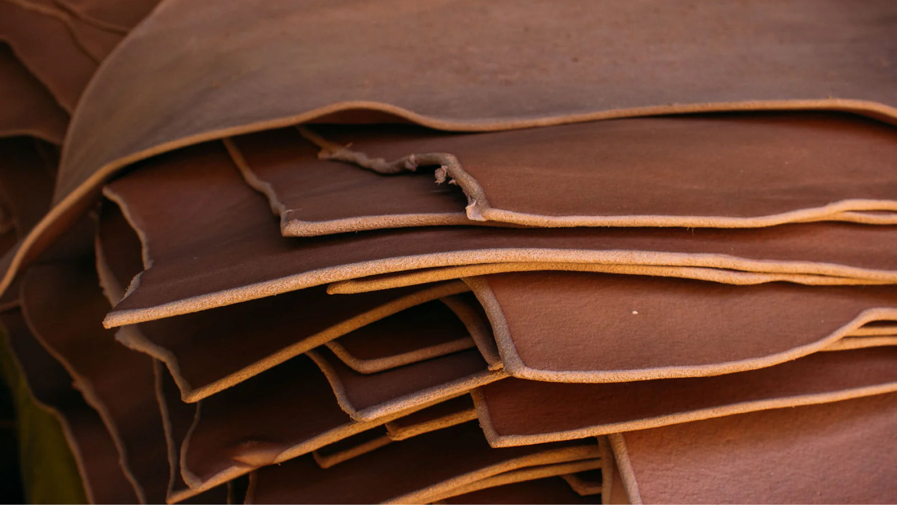 An application scenario or product detail of italian leather manufacturers - Image 12