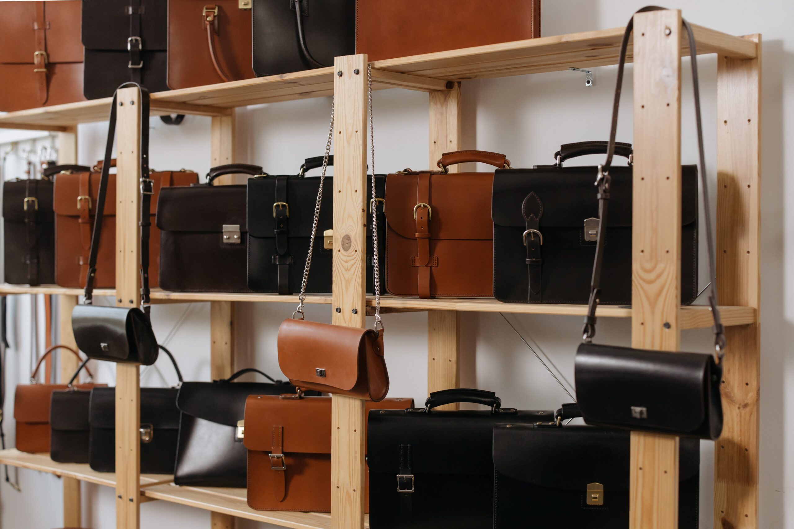 An application scenario or product detail of leather bag manufacturer - Image 2