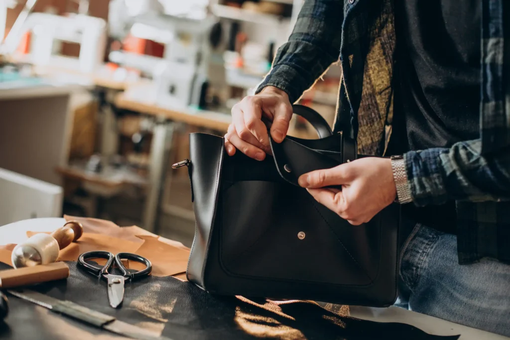 An application scenario or product detail of leather bag manufacturer - Image 11