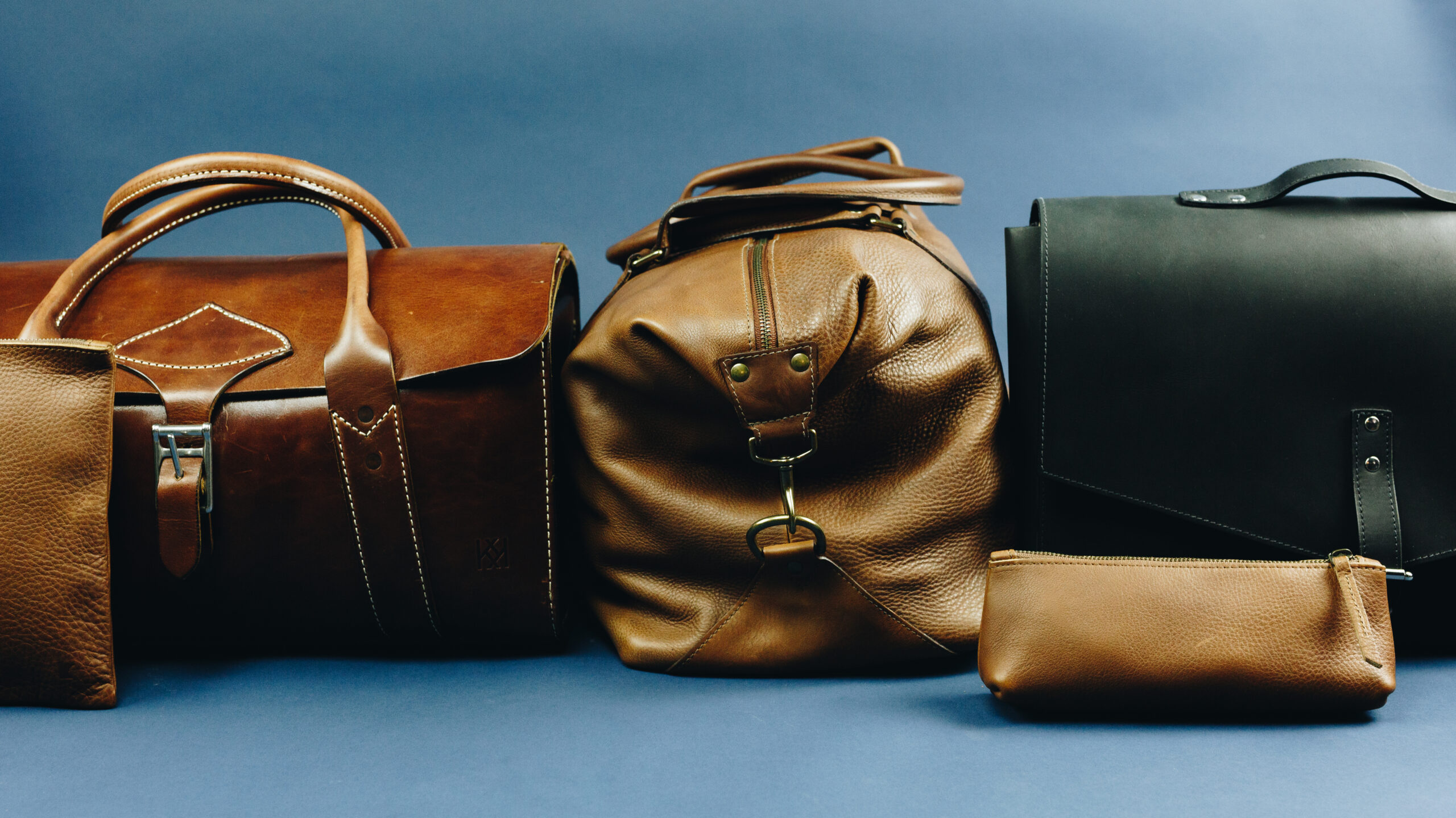 An application scenario or product detail of leather bag manufacturer - Image 13