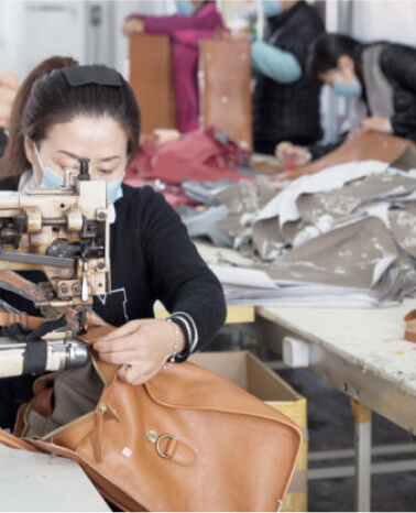 An application scenario or product detail of leather bag manufacturer - Image 16