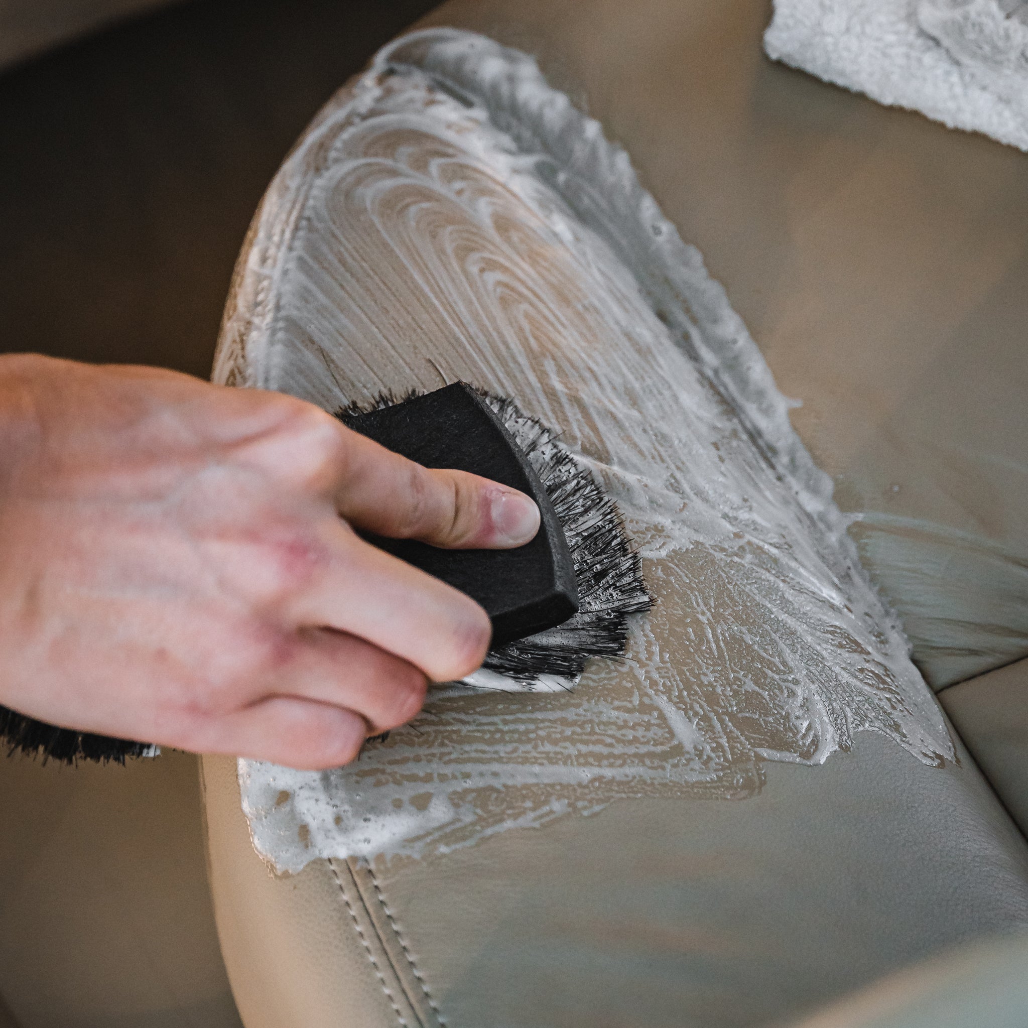 An application scenario or product detail of leather cleaning services near me - Image 18