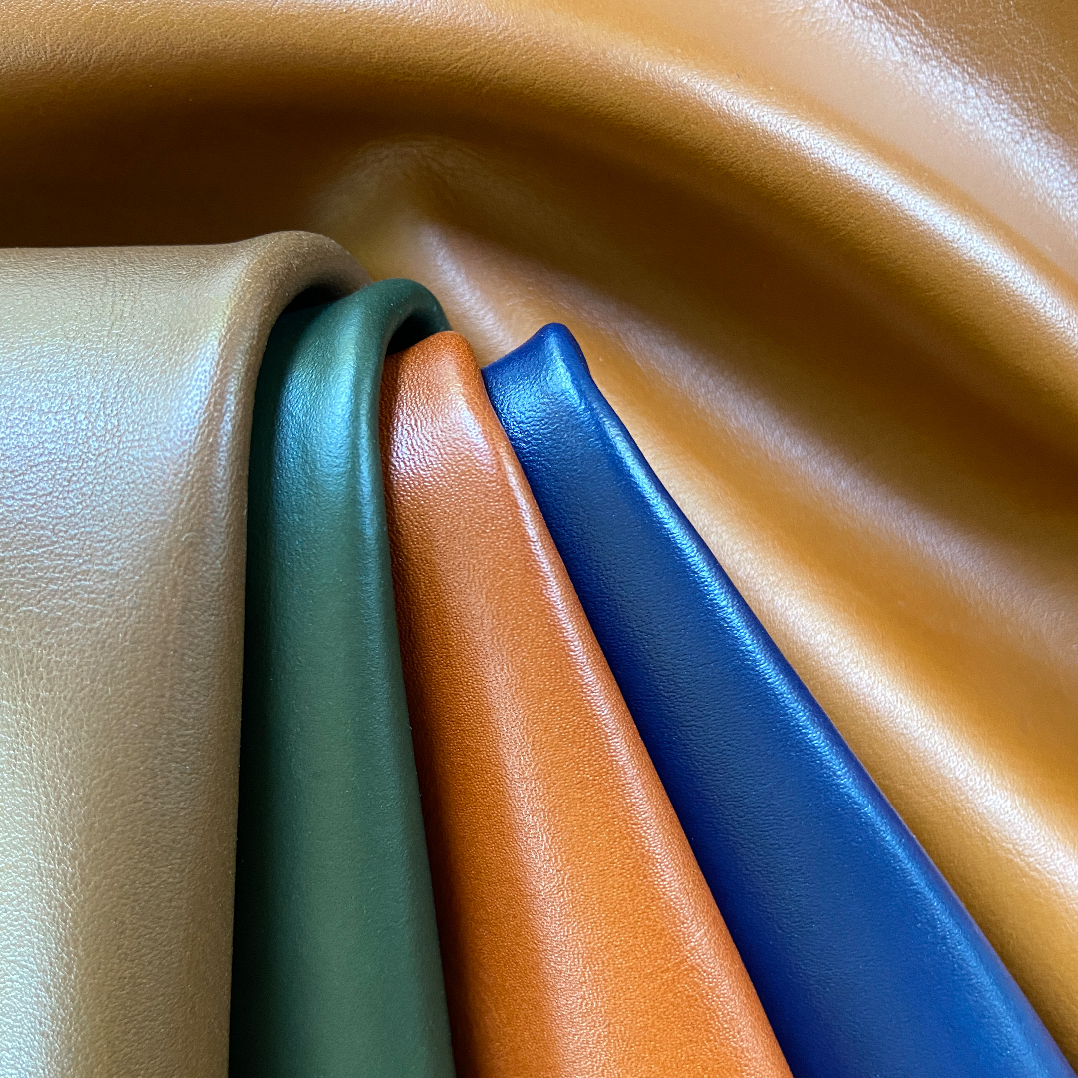 An application scenario or product detail of leather fabric store - Image 17