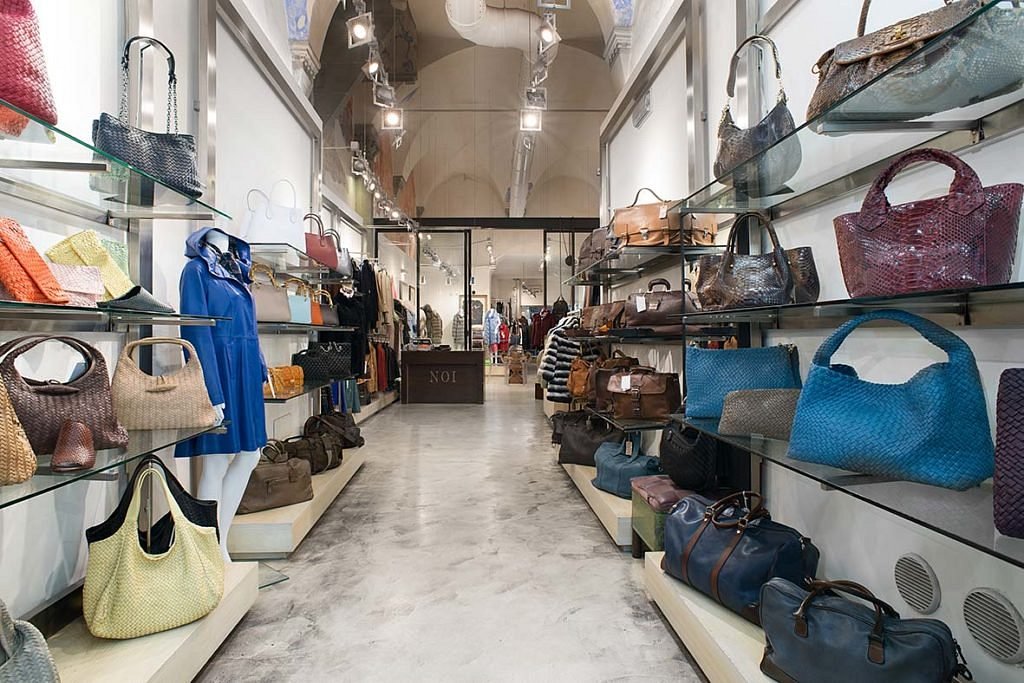 An application scenario or product detail of leather factory firenze - Image 10