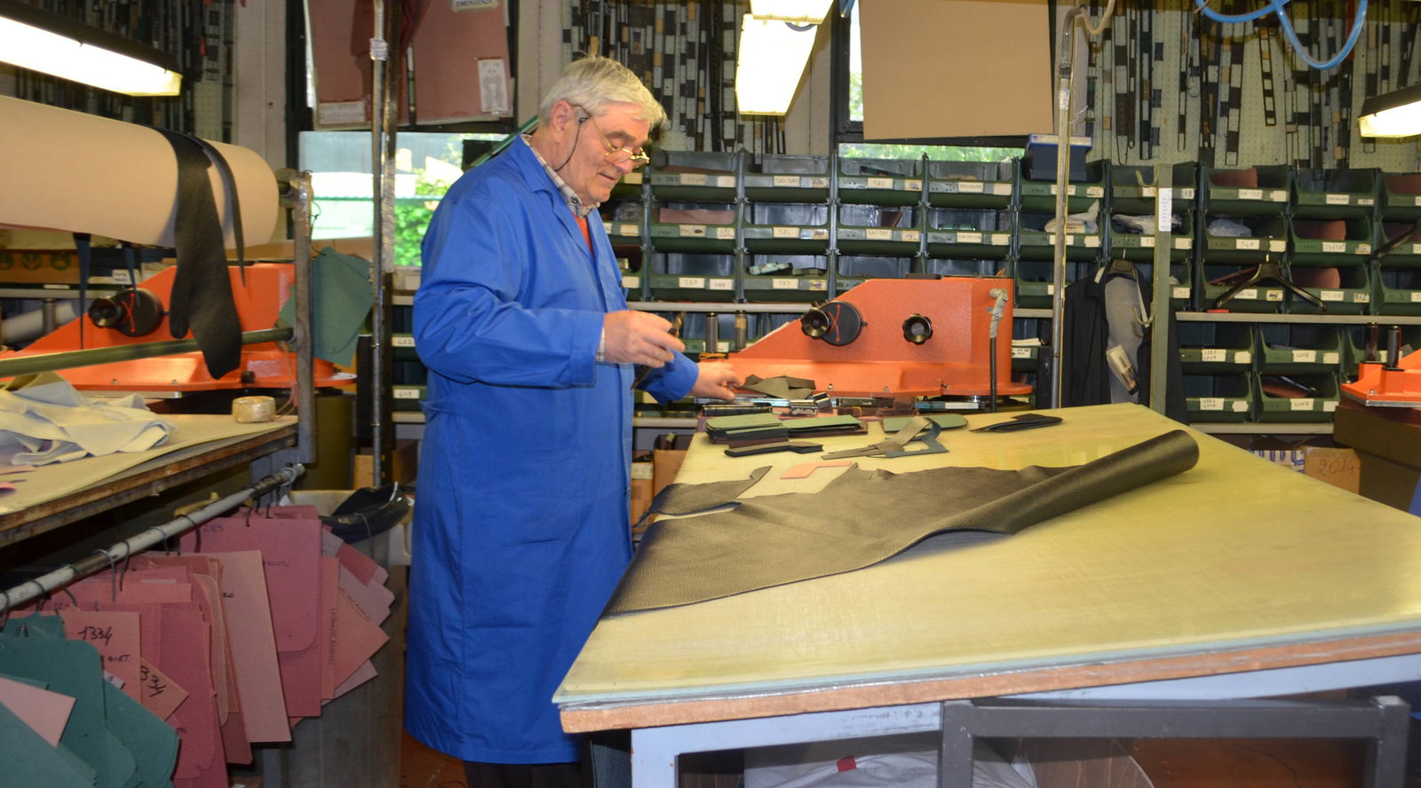 An application scenario or product detail of leather factory florence italy - Image 18