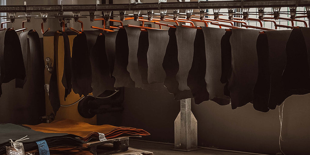 An application scenario or product detail of leather for garments - Image 16